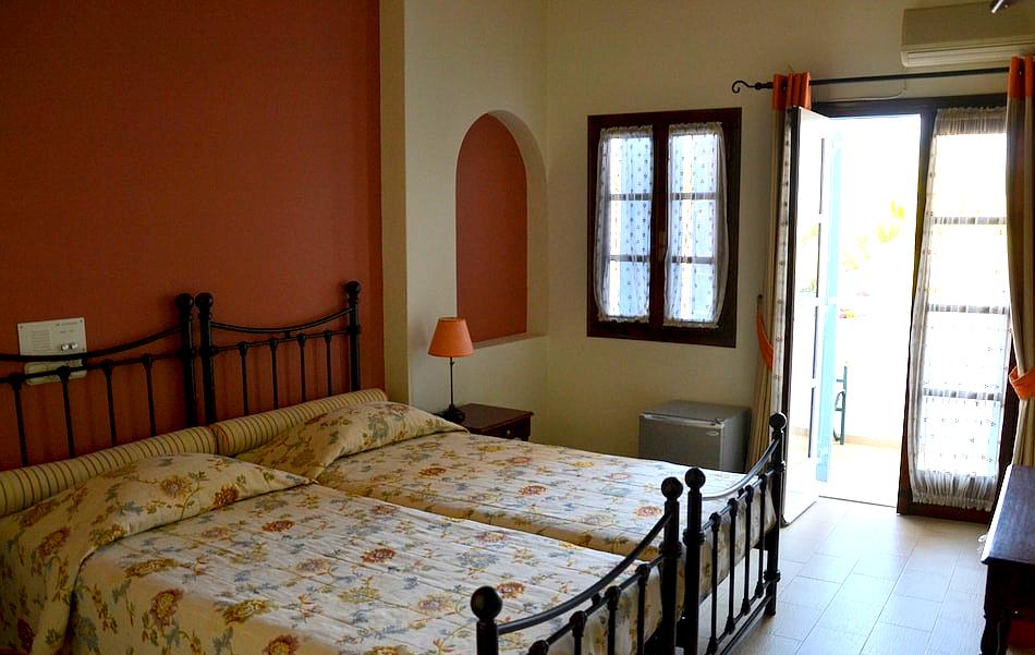 Zephyros Hotel
